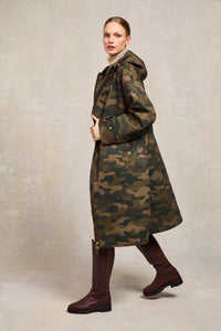 One-Size Lightweight Waterproof Coat (Camo)