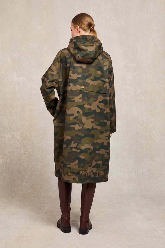 One-Size Lightweight Waterproof Coat (Camo)